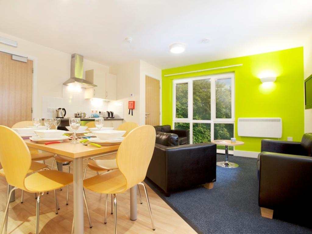 The Sidings Aparthotel Penryn Habitación foto